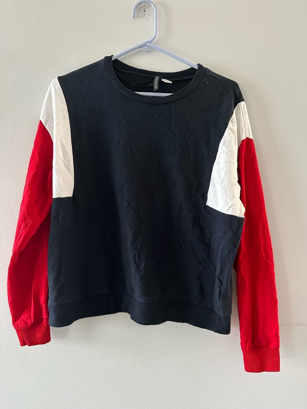 H&M Divided Top Women's Large Navy Colorblock Pullover Casual Everyday Crewneck